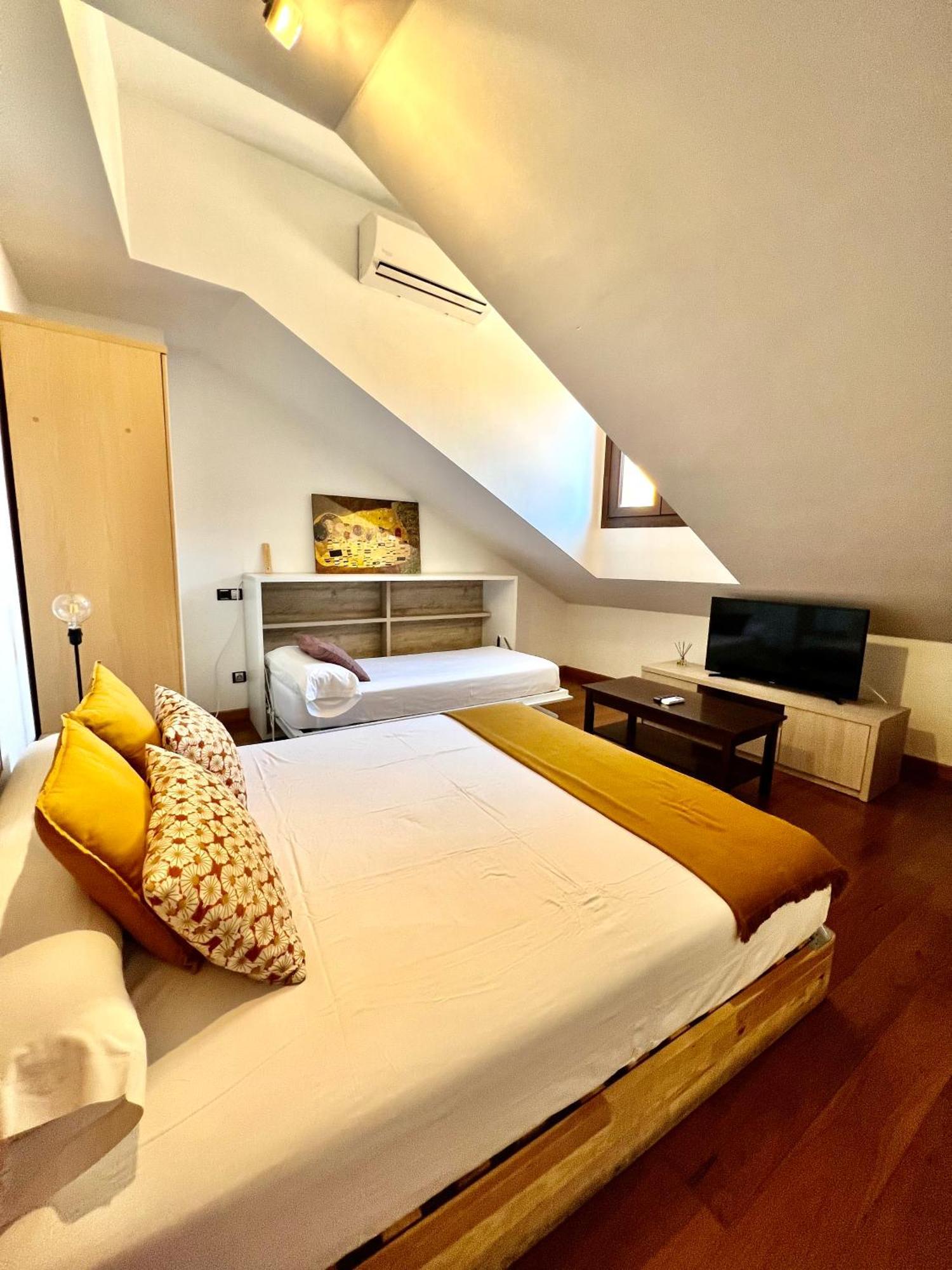 Apartamentos San Antonio 阿兰达德杜洛 外观 照片