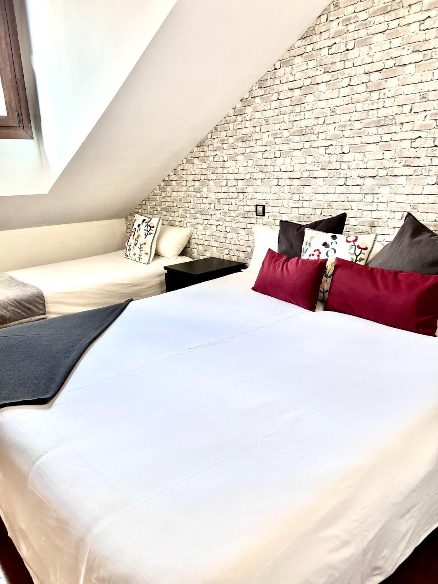 Apartamentos San Antonio 阿兰达德杜洛 外观 照片